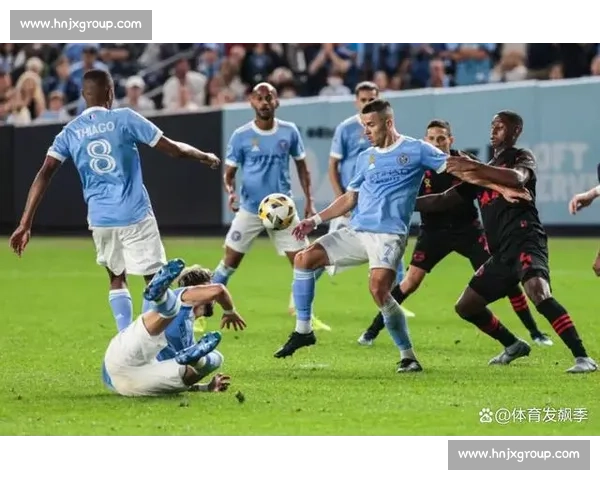 纽约城对阵新英格兰焦点之战解析双方走势与关键看点前瞻预测胜负走向